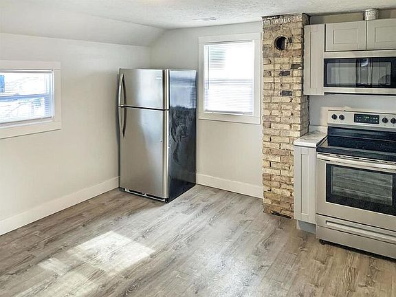 2nd image of 214 Delaware St SE #2