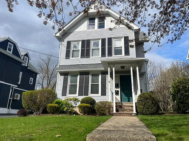 2 bed, $3,795 — Photo 4