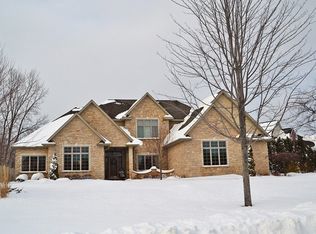 411 Talus Ct, De Pere, WI 54115