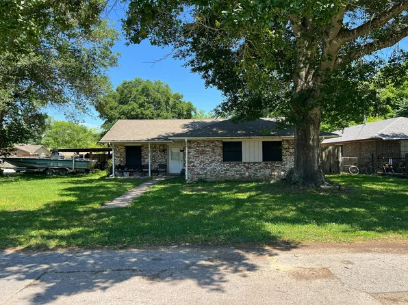 416 Friery St, Dayton, TX 77535