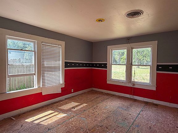 2nd image of 2712 W Upshur Ave