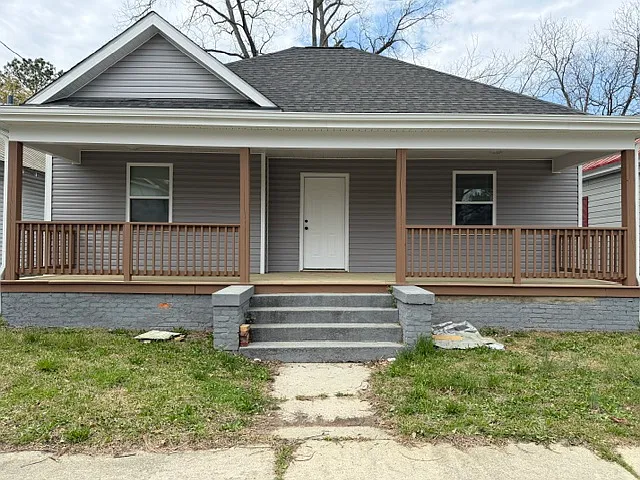 216 S Tillery St