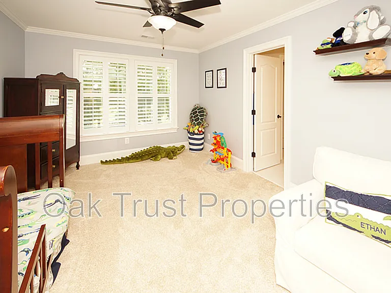 125 Brogun Ln — Photo 28