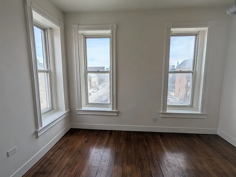 1362 N Bosworth Ave #2A — Photo 5