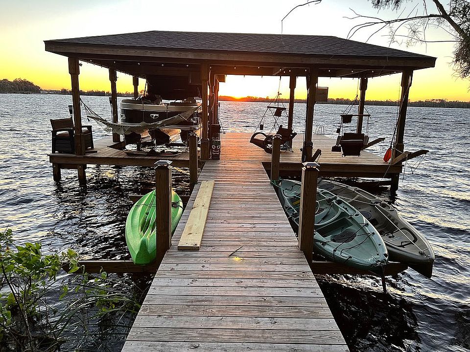 2nd image of 4720 Marina Row Dr