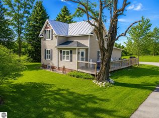 3105 Supply Rd, Traverse City, MI 49696