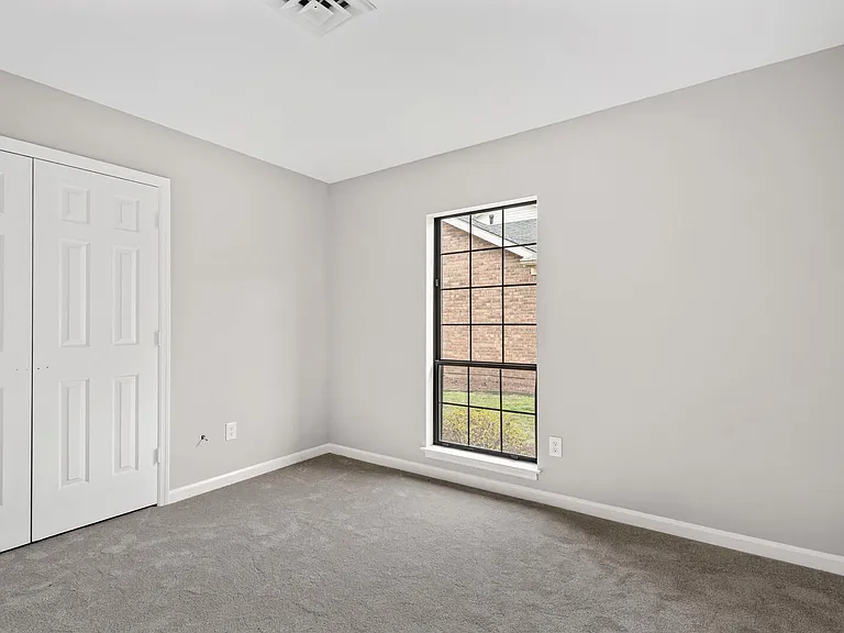 1137 Brentwood Point — Photo 18