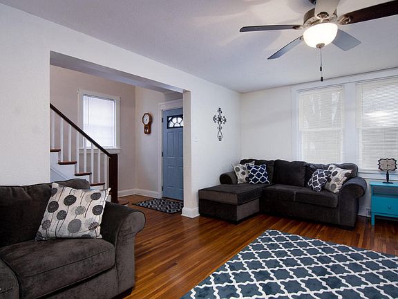 5th image of 130 E Circle Dr