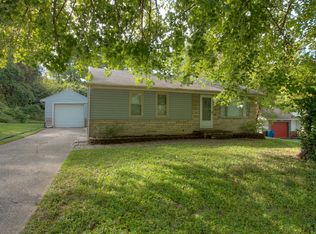 16 Terry Dr, Saint Charles, MO 63303