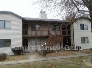 25 Pepperwood Ct, Glen Carbon, IL 62034