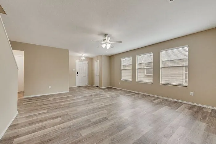 8026 Arkan Pkwy — Photo 5