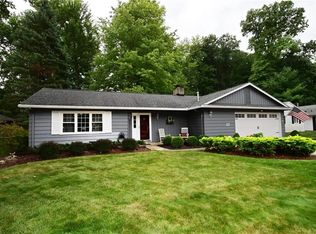 6008 Mills Creek Ln, North Ridgeville, OH 44039