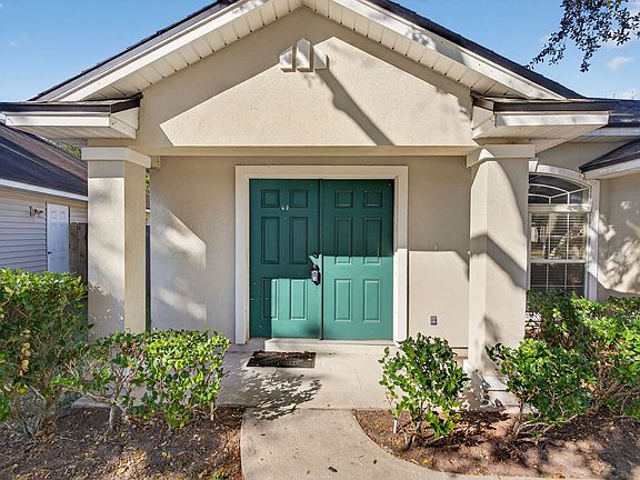 4th image of 8342 Staplehurst Dr W