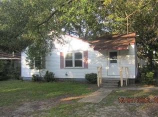 5718 Robinson St, Hanahan, SC 29410