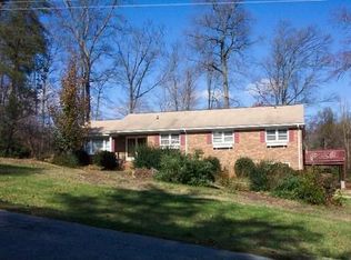 1201 Timberlane Dr, High Point, NC 27265