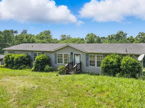 947 Buck Branch Rd, Charlotte, TN 37036