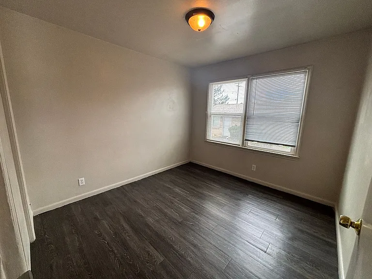 732-742 W Wasatch St — Photo 25