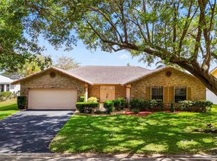11300 SW 1st St, Coral Springs, FL 33071