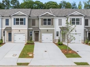 6002 Skylar Dr S, Fulton, GA 30331