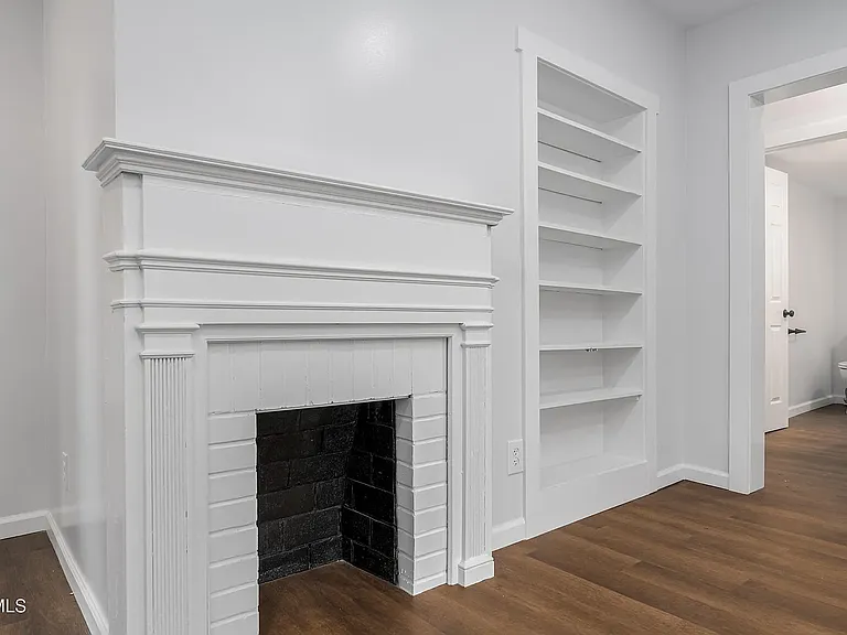 1007 Spring St — Photo 7