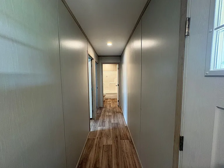 1128 S Gay Ave — Photo 60