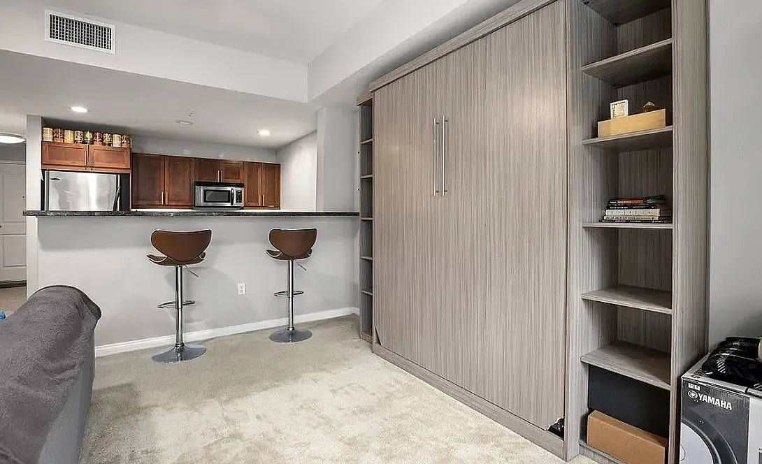 Studio, 619 sqft, $2,495 — Photo 4