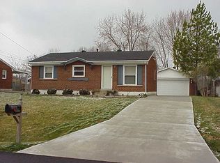 7414 Edenroc Ln, Louisville, KY 40258