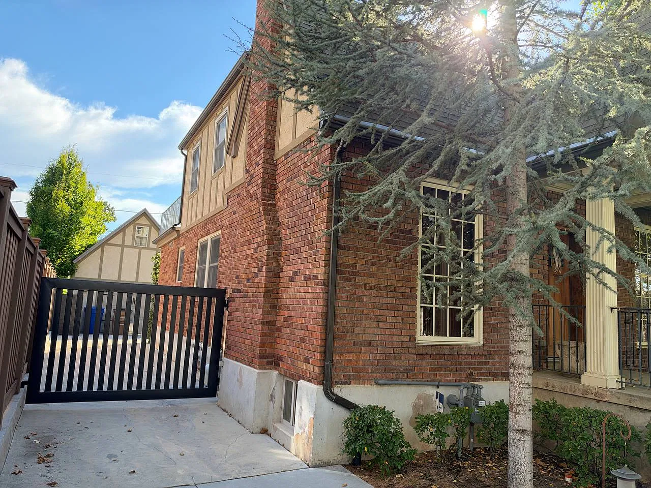 4 bed, 3116 sqft, $6,000 — Photo 3
