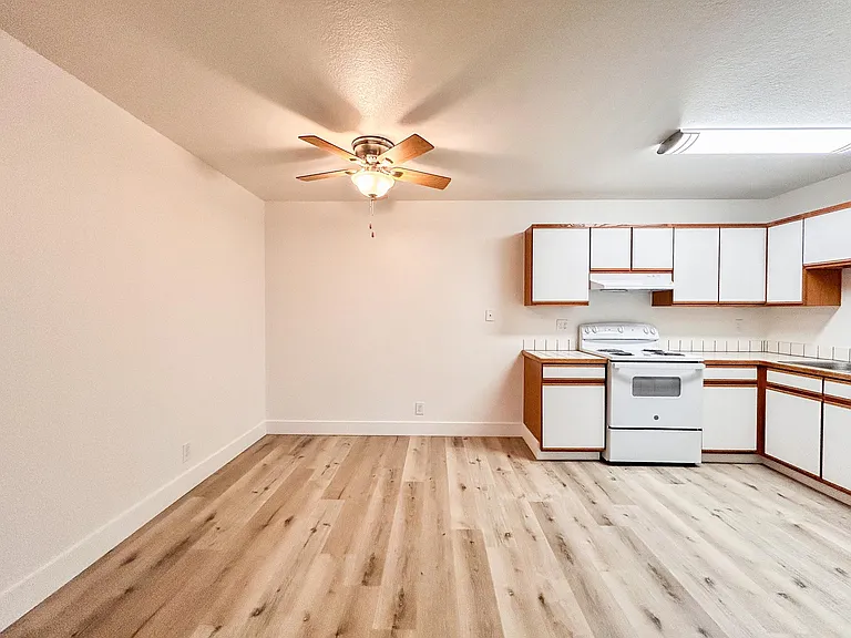 Parkview Apartments — Photo 41