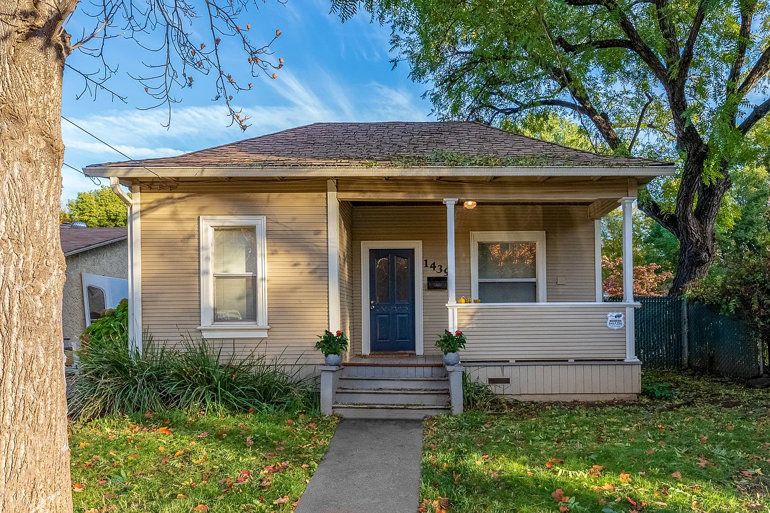 4 bed, 1314 sqft, $2,000 — Photo 1