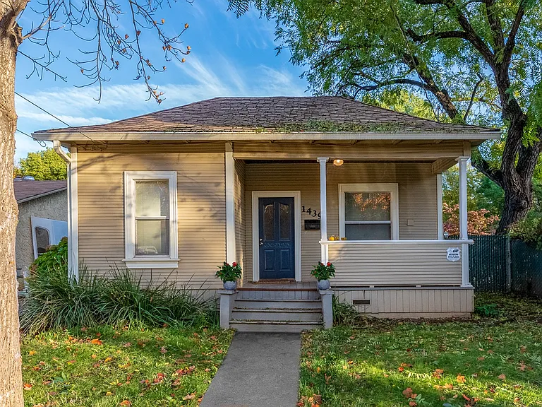 1439 Almond St — Photo 1