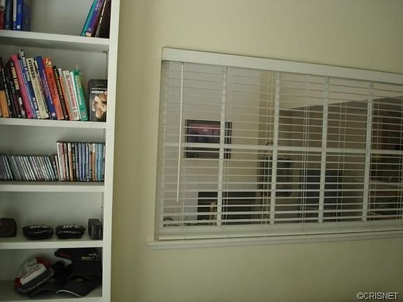 2nd image of 23715 Del Monte Dr Unit 204
