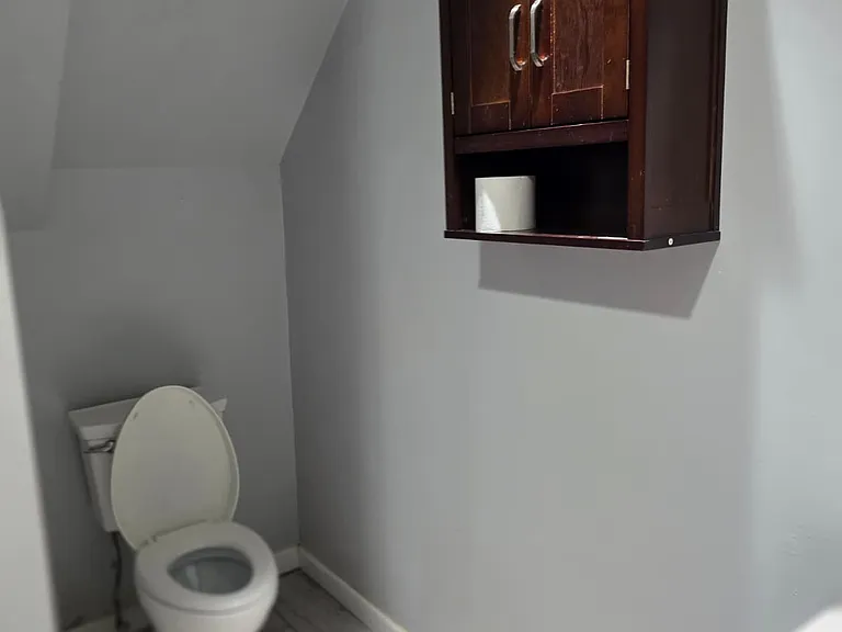 2 Linden Ave #5 — Photo 11