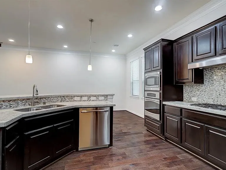 5505 Zoemark Ln — Photo 5