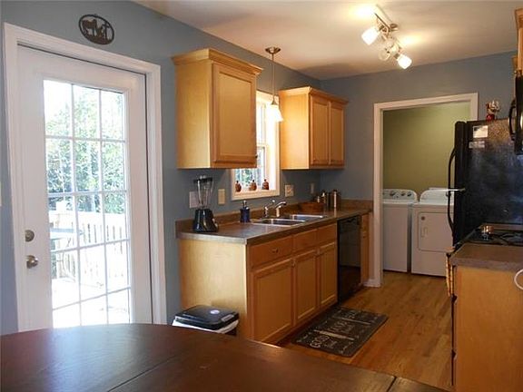 4th image of 75 Alexander Heritage Dr