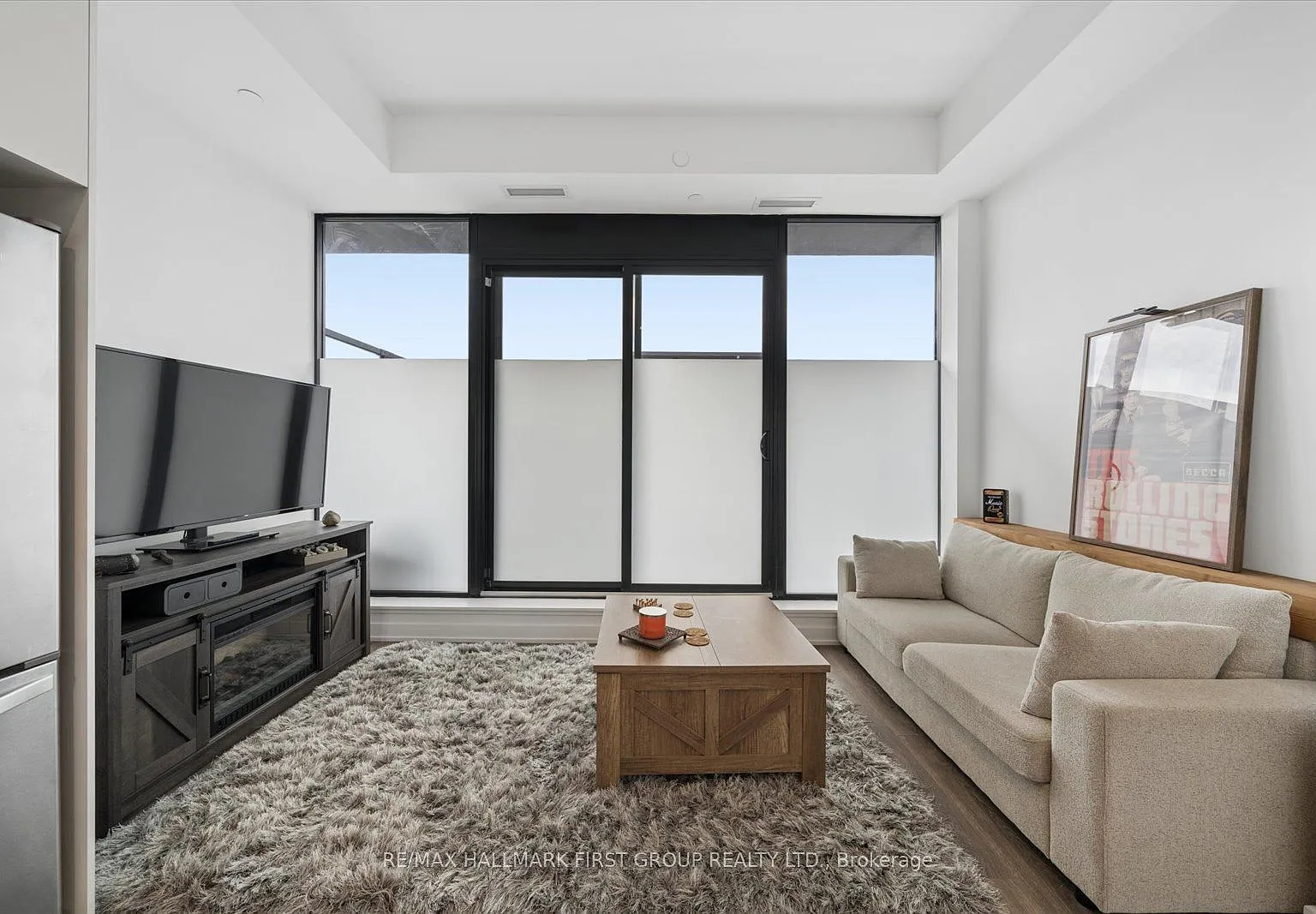 2 bed, $2,600 — Photo 3