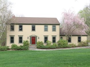 5 Apache Dr, Brookfield, CT 06804