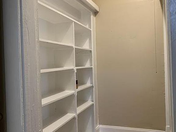 5th image of 1510 Monroe Ave #3