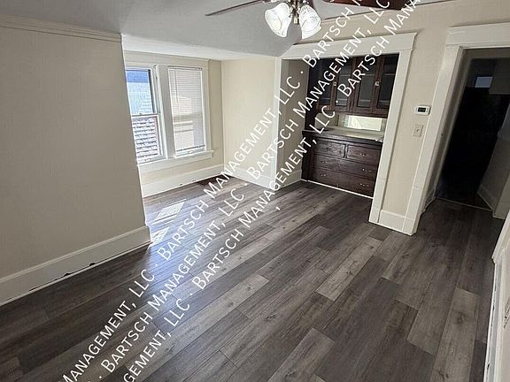 3rd image of 6519 Milwaukee Ave