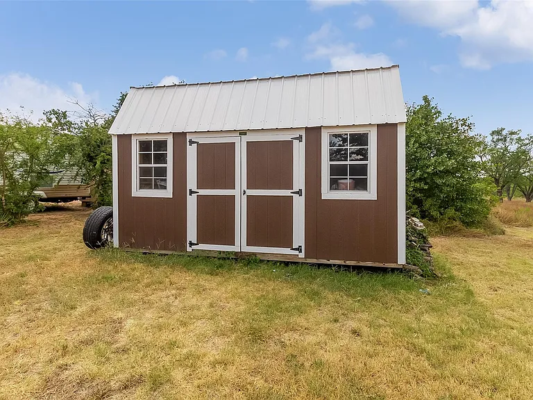 1310 Industrial Blvd — Photo 16