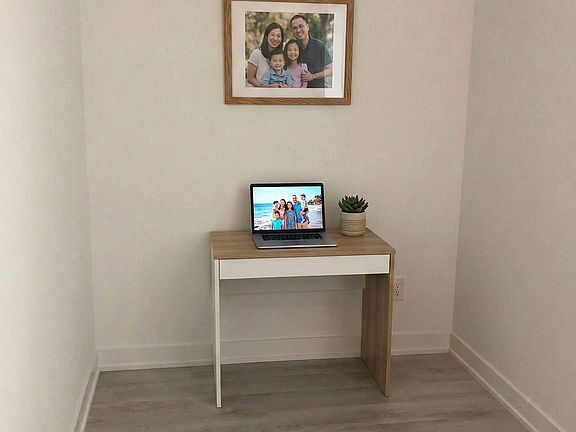 3rd image of 160 Flemington Rd #1409