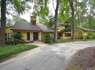 8404 SW 28th Pl, Gainesville, FL 32608