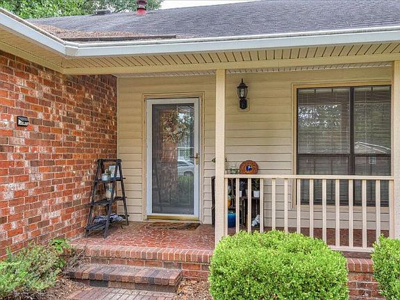 3rd image of 3931 Willowood Rd