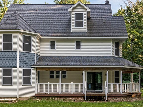 3rd image of 4677 Deep Woods Dr