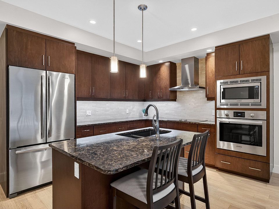 1st image of 200 Bellerose Dr #514