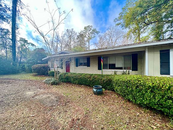 2nd image of 1116 Pinecrest Dr
