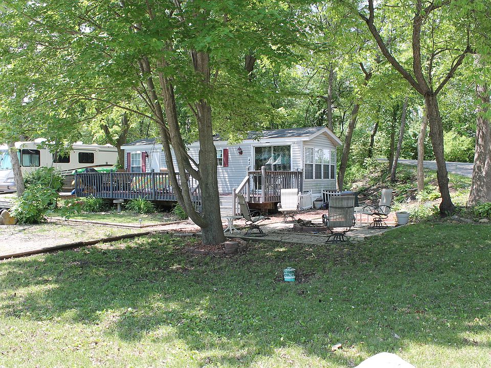 1st image of 42 Lakeshore Dr