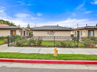 236 E Olive Ave APT I, Monrovia, CA 91016