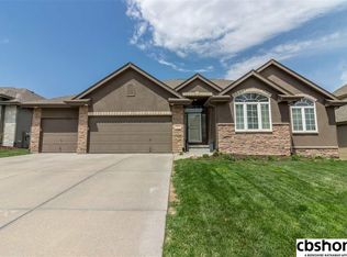 20014 Jackson St, Elkhorn, NE 68022
