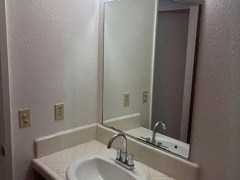 1694 Conestoga Dr #A — Photo 11